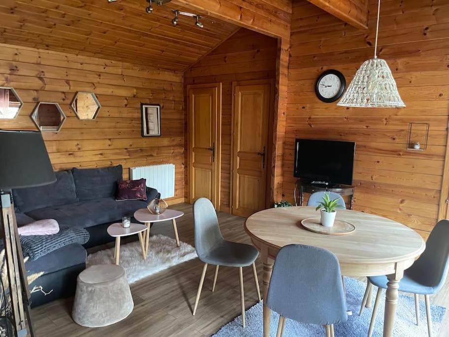 Chalet Cosy, Cadre Apaisant Villa Saint-Leonard  Luaran gambar